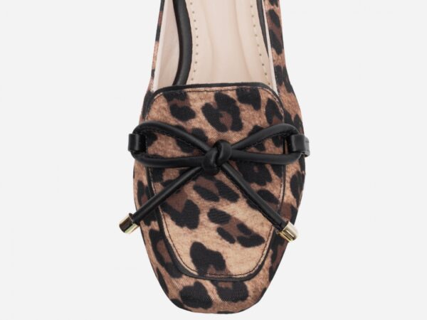 Mocassim Feminino Rasteiro - Image 2